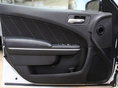 Used 2022 Dodge Charger SXT RWD image 15