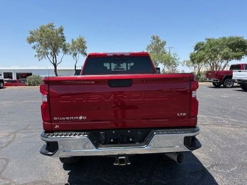 Used 2022 Chevrolet Silverado 2500 LTZ w/ LTZ Convenience Package AWD/4WD image 4