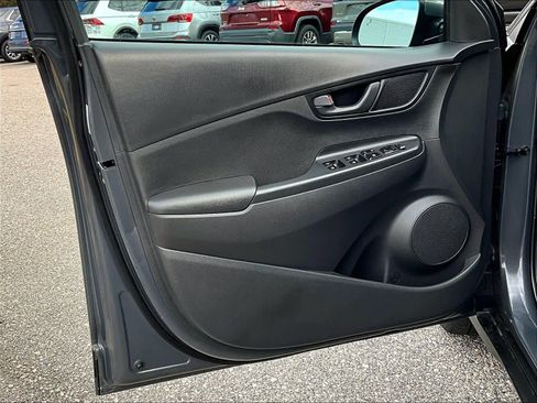 Used 2023 Hyundai Kona SEL w/ Cargo Package image 9