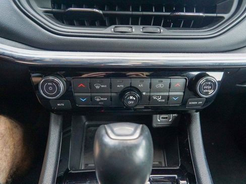 Used 2022 Jeep Compass Limited w/ (RED) Package AWD/4WD image 29