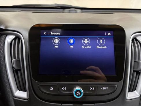 Used 2023 Chevrolet Malibu LT FWD image 31