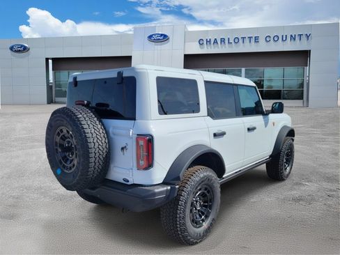 New 2026 Ford Bronco Badlands AWD/4WD image 4