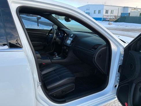 Used 2013 Chrysler 300 S image 24