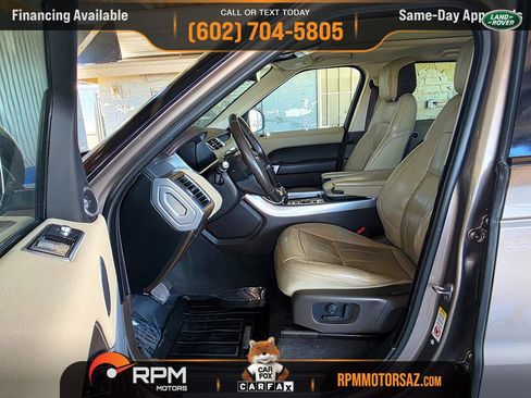 Used 2018 Land Rover Range Rover Sport HSE AWD/4WD image 9