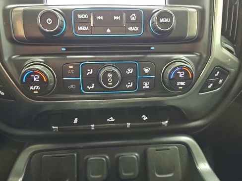 Used 2018 Chevrolet Silverado 1500 LTZ Z71 w/ Redline Edition AWD/4WD image 9