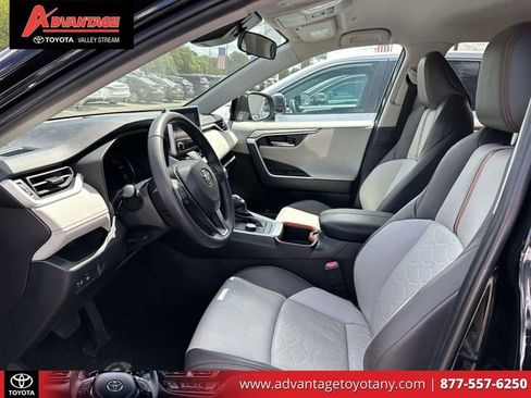 Used 2023 Toyota RAV4 Adventure AWD/4WD image 19