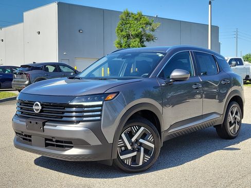 Certified 2025 Nissan Kicks SV w/ SV Premium Package FWD image 32