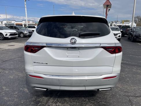 Used 2024 Buick Enclave Essence w/ Sound and Sites Package FWD image 8