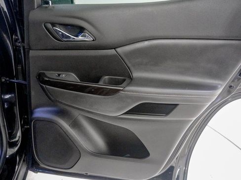 Used 2023 GMC Acadia AT4 image 35