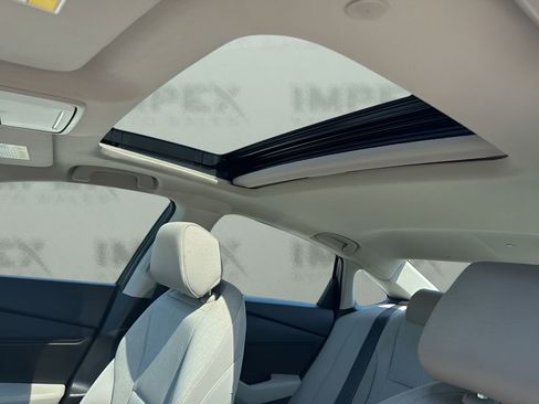 Used 2024 Honda Accord EX image 11