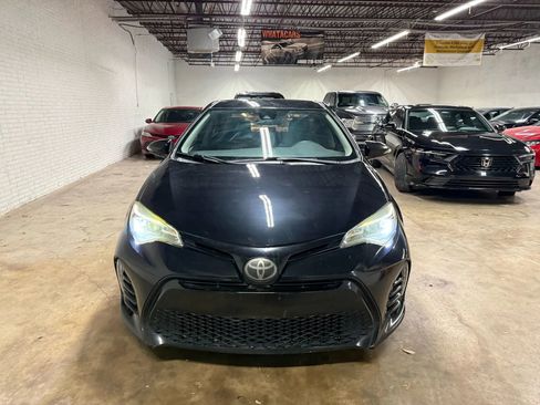Used 2018 Toyota Corolla SE image 3