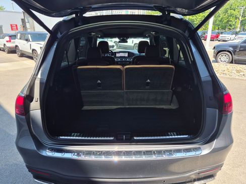 Used 2024 Mercedes-Benz GLS 580 4MATIC image 27