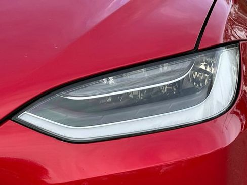 Used 2022 Tesla Model X Plaid image 47