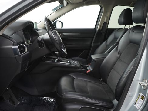 Used 2018 MAZDA CX-5 Touring image 16