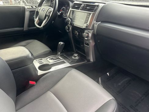 Used 2024 Toyota 4Runner SR5 Premium image 18