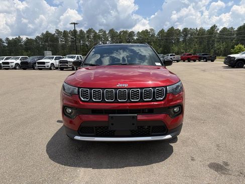 Certified 2025 Jeep Compass Limited AWD/4WD image 2