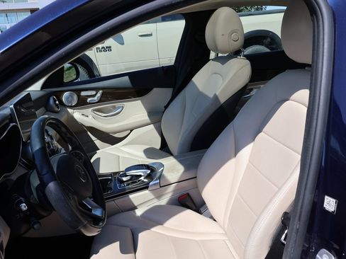 Used 2018 Mercedes-Benz C 300 4MATIC Sedan image 21
