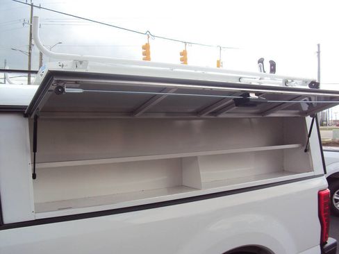 Used 2019 Ford F250 XL w/ Power Equipment Group image 16