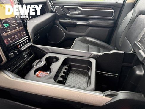 Used 2019 RAM 1500 Laramie AWD/4WD image 28