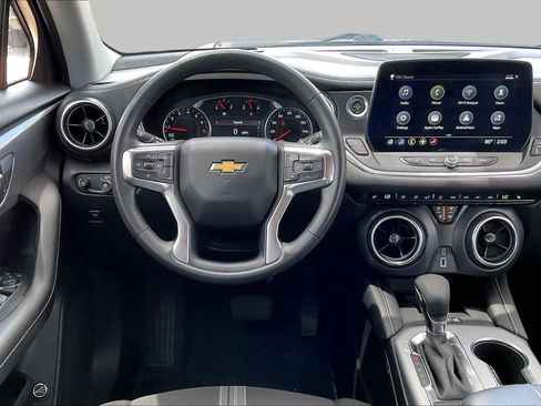 Used 2024 Chevrolet Blazer LT w/ Convenience Package FWD image 7