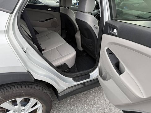 Used 2019 Hyundai Tucson SE AWD/4WD image 7