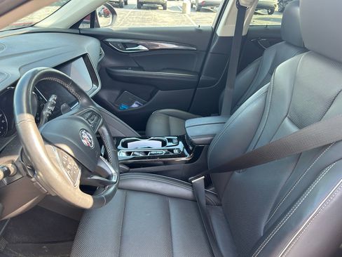 Used 2023 Buick Envision Essence FWD image 9