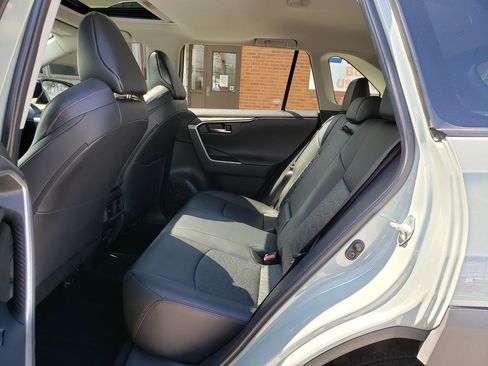 Used 2020 Toyota RAV4 TRD Off-Road image 11