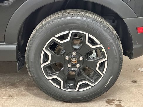 New 2026 Ford Bronco Sport Outer Banks AWD/4WD image 40