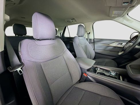 New 2025 Ford Explorer Active image 28