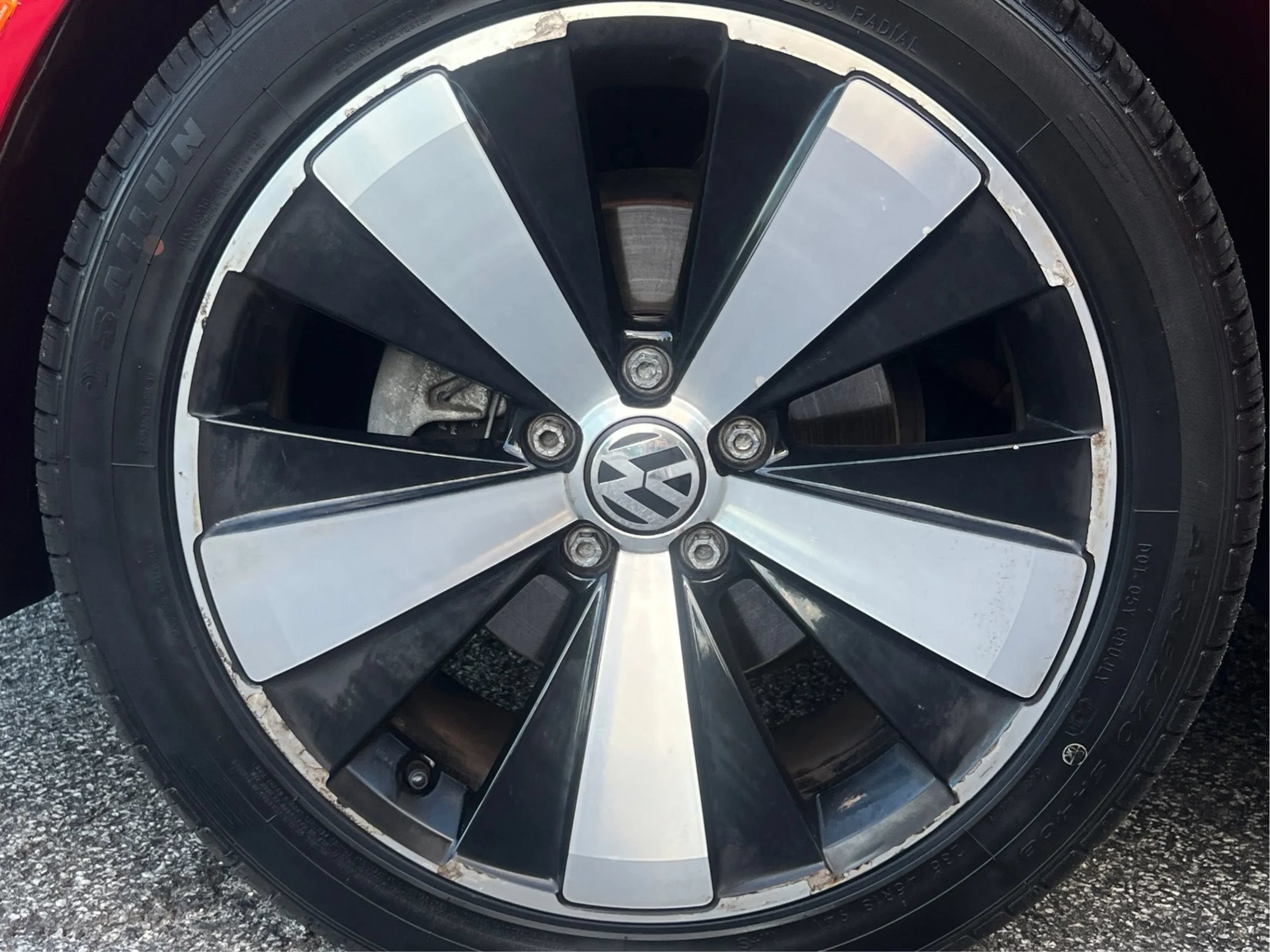 Used 2014 Volkswagen Beetle 2.5 FWD image 44