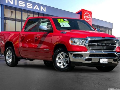 Used 2024 RAM 1500 Laramie AWD/4WD image 1