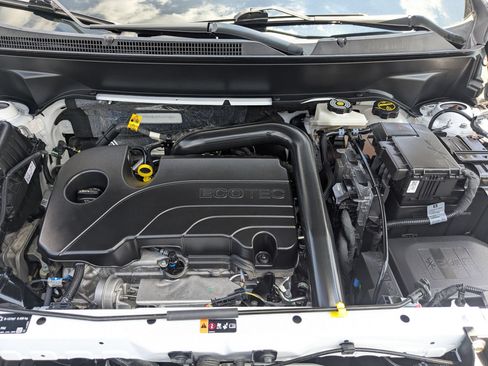 Used 2024 Chevrolet Equinox RS w/ RS Leather Package FWD image 31