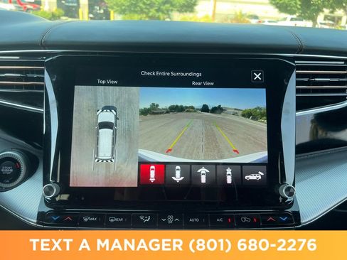 Used 2023 Jeep Grand Wagoneer Series III AWD/4WD image 25