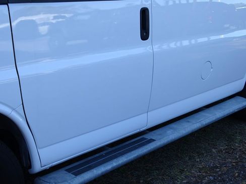 Used 2024 Chevrolet Express 2500 w/ Driver Convenience Package image 31