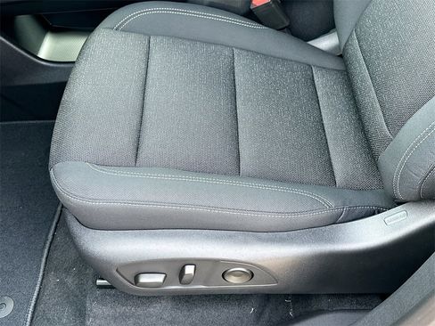 New 2026 Chevrolet Traverse LT image 14