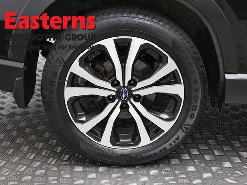 Used 2021 Subaru Forester Limited image 36