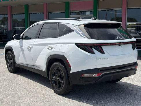 Used 2022 Hyundai Tucson SEL FWD image 3
