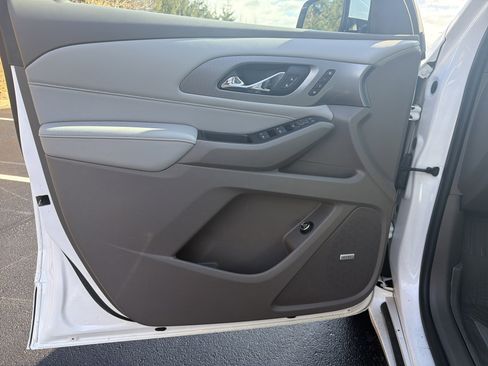Used 2018 Chevrolet Traverse Premier w/ LPO, Floor Liner Package image 9
