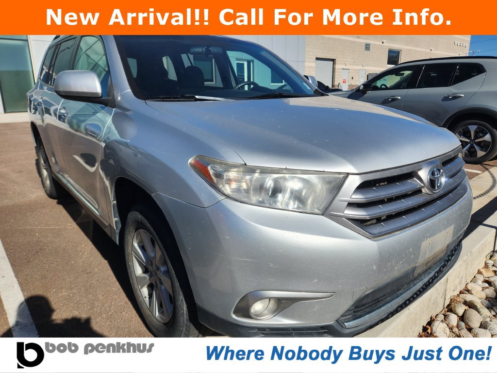 Used 2013 Toyota Highlander Plus AWD/4WD 360° Tour