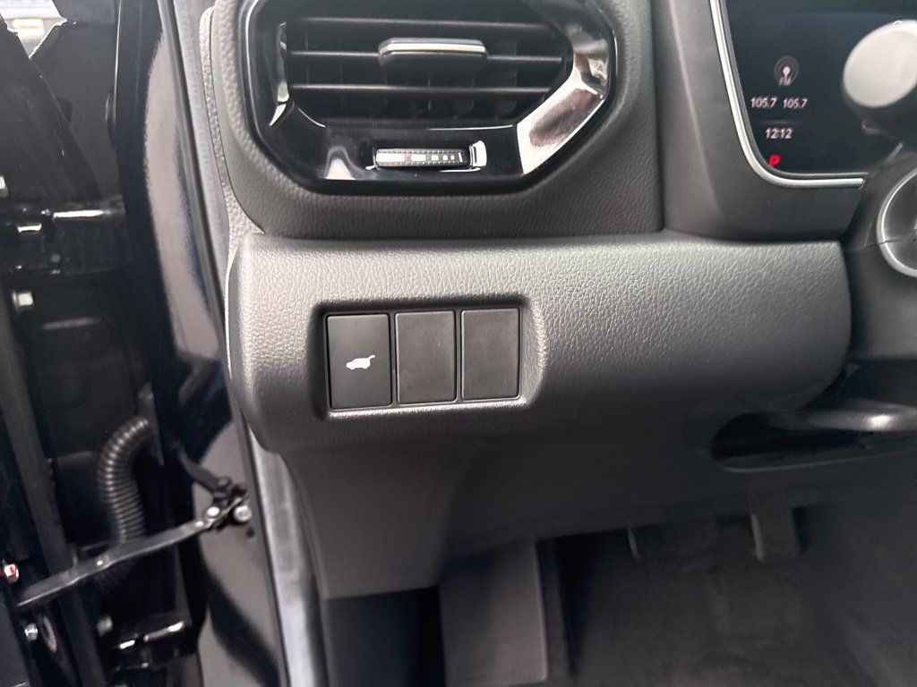 Certified 2026 Honda Pilot Touring image 16