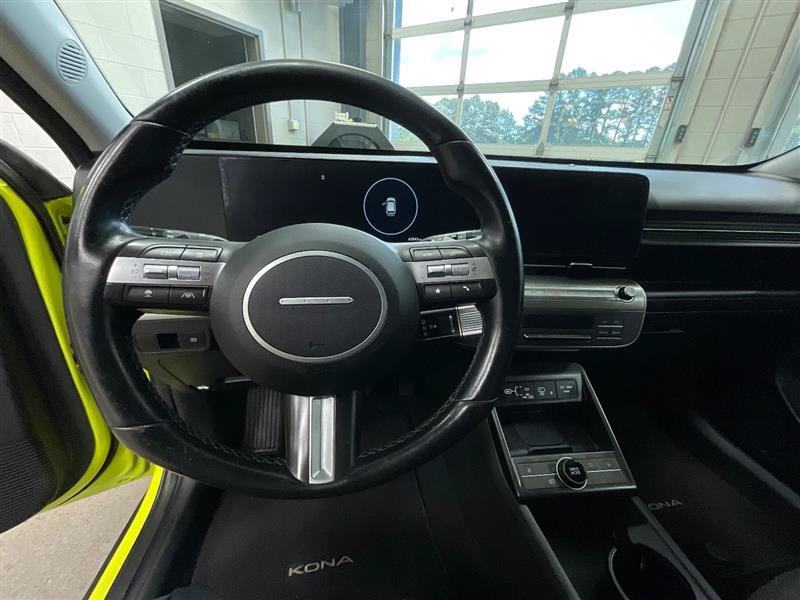 Used 2024 Hyundai Kona SEL w/ Convenience Package FWD image 14