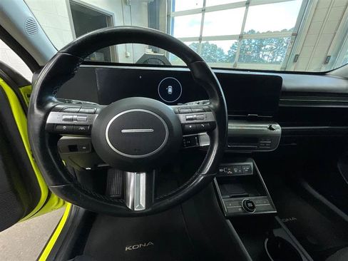 Used 2024 Hyundai Kona SEL w/ Convenience Package FWD image 14
