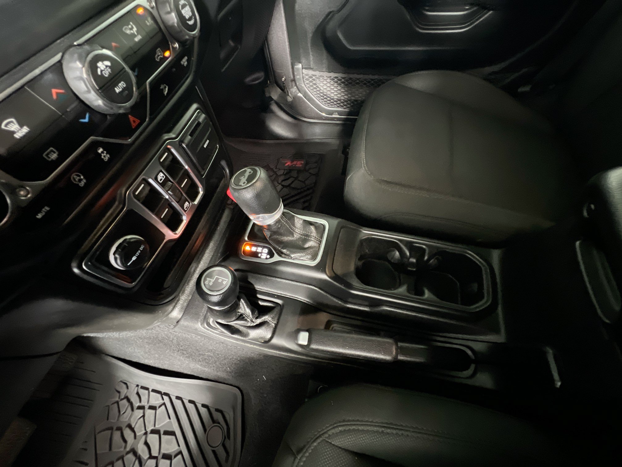 Used 2020 Jeep Wrangler Unlimited Sport S AWD/4WD image 23