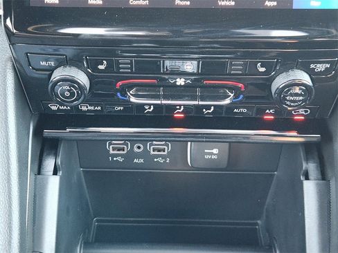 New 2025 Jeep Grand Cherokee Limited w/ Black Appearance Package image 14