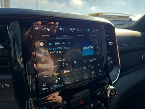 Used 2024 RAM 1500 Laramie image 22