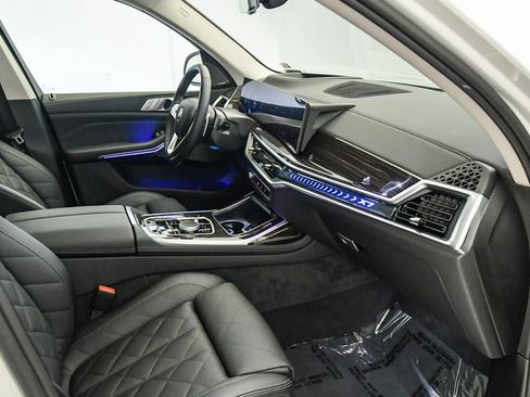 Used 2026 BMW X7 xDrive40i w/ Premium Package AWD/4WD image 16
