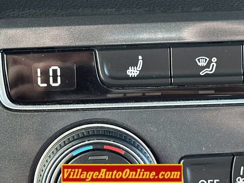 Used 2020 Volkswagen Tiguan SE w/ Panoramic Sunroof Package AWD/4WD image 20