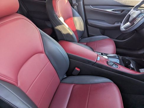 Certified 2025 INFINITI QX50 Sport image 11