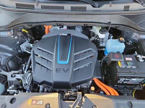 Certified 2023 Hyundai Kona SE w/ Cargo Package image 24