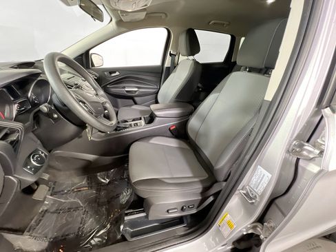 Used 2017 Ford Escape SE w/ SE Cold Weather Package AWD/4WD image 20